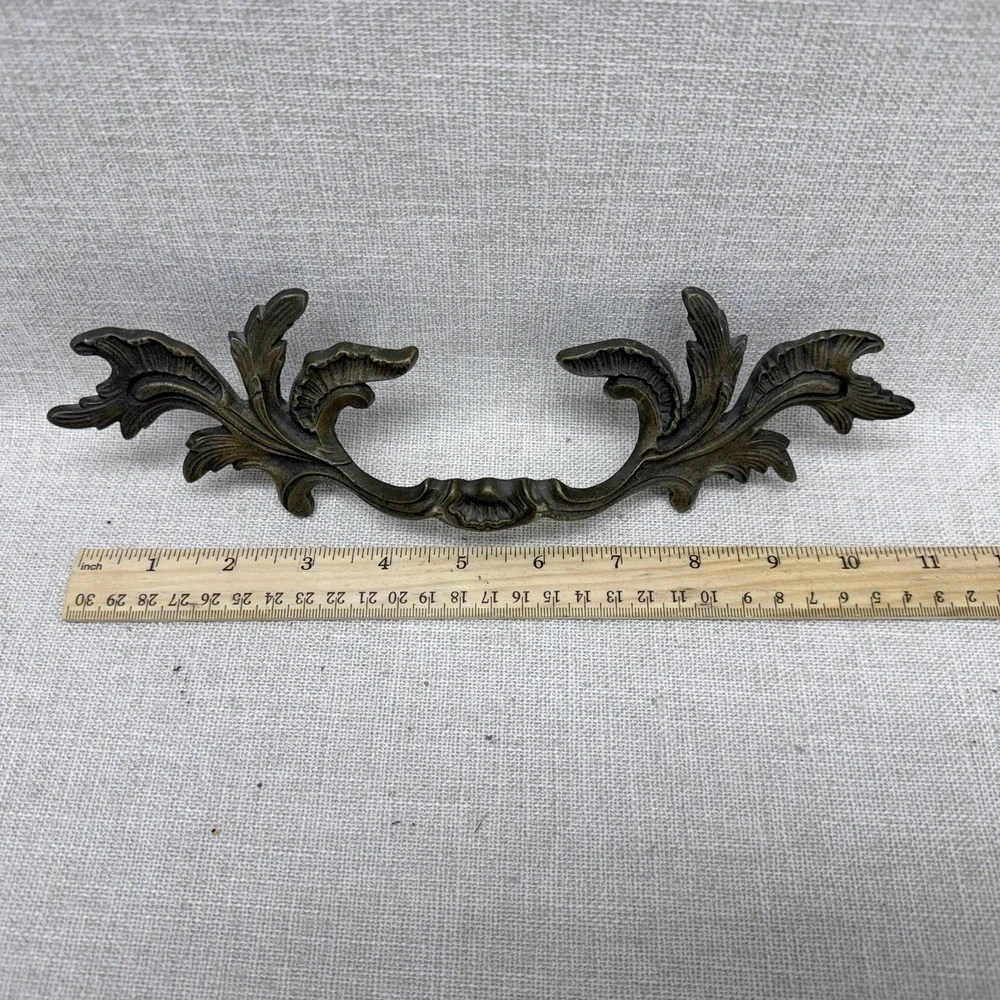 Lot of 9 Vintage Ornate Antique Brass Dresser Drawer Pull Handles A1006 Hardware